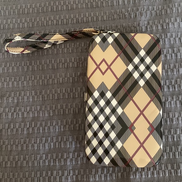 Plaid wristlet - Picture 2 of 4